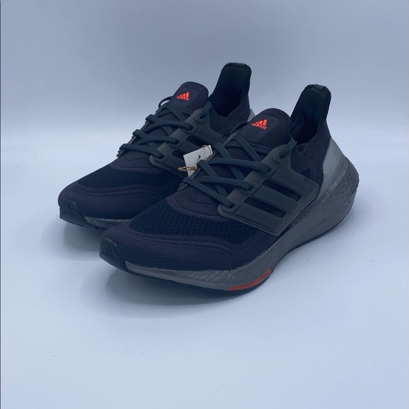 NEW!‎ adidas Ultraboost 21 Men's Shoes Size 8 - Picture 2 of 8
